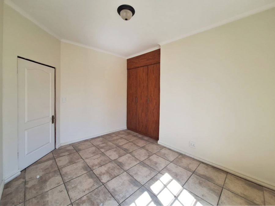 To Let 3 Bedroom Property for Rent in Meerhof North West